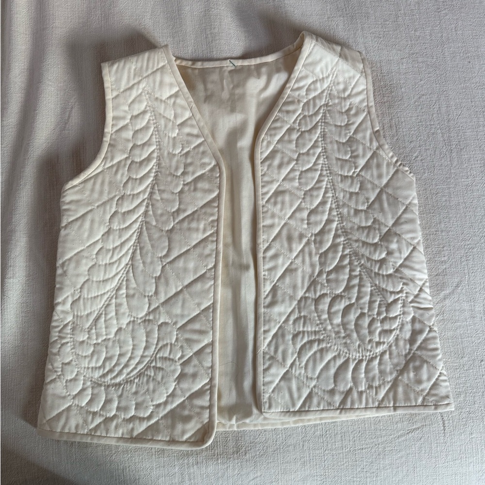 Quilted Cream Sleeveless Vest